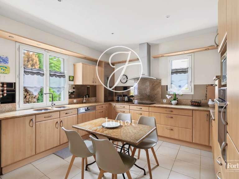 Maison Rueil-Malmaison - 4 chambres - 220m²