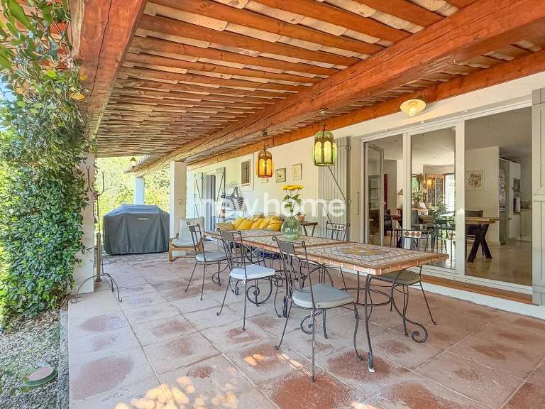 Maison Entrecasteaux - 3 chambres - 169m²