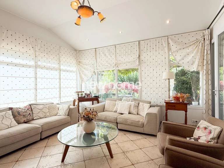Maison Entrecasteaux - 3 chambres - 169m²