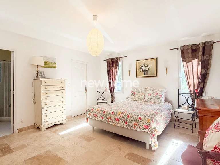 Maison Entrecasteaux - 3 chambres - 169m²
