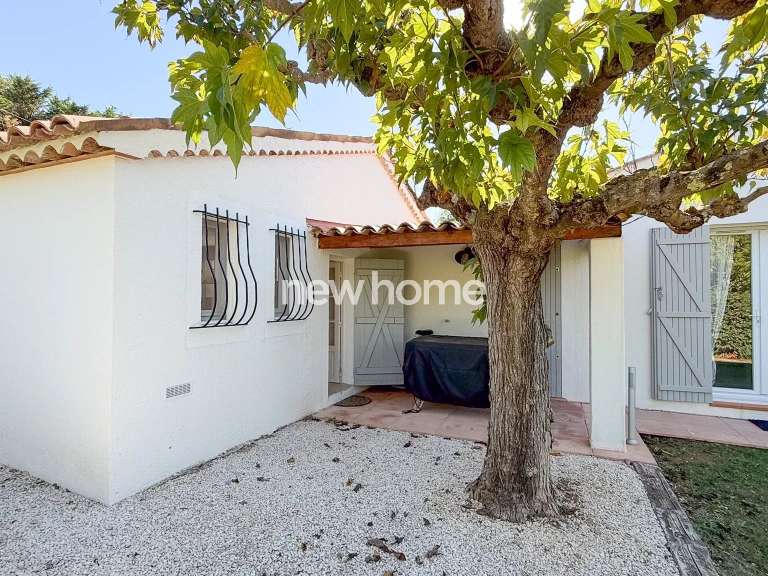 Maison Entrecasteaux - 3 chambres - 169m²