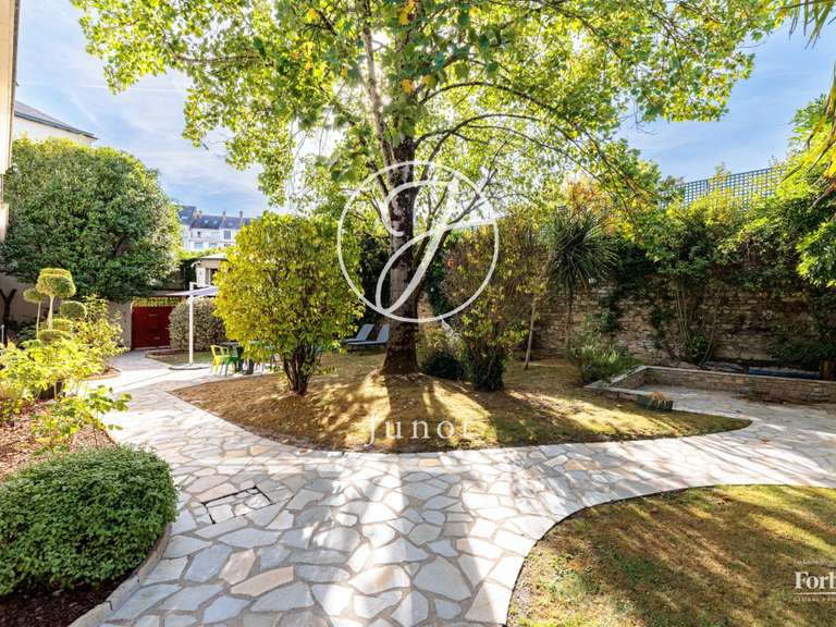 Maison Nantes Centre Ville - 5 chambres - 236m²