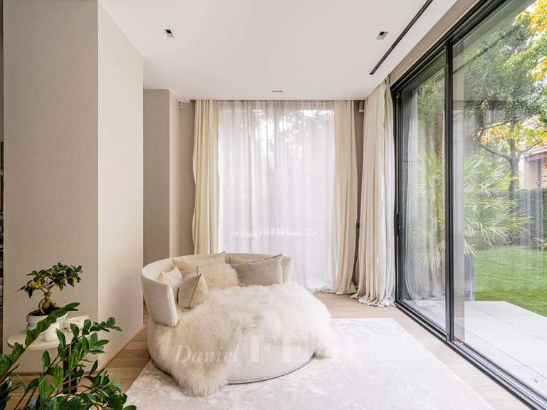 Maison Paris 16e - 5 chambres - 580m²