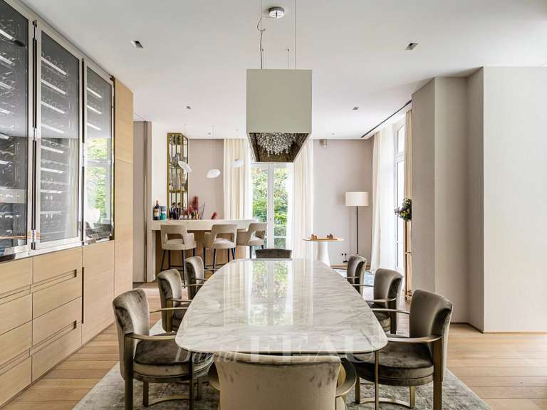 Maison Paris 16e - 5 chambres - 580m²