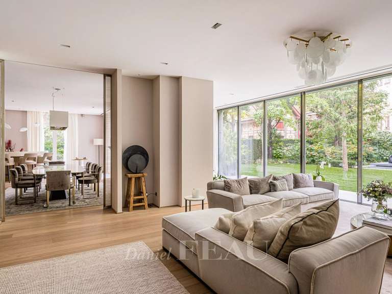 Maison Paris 16e - 5 chambres - 580m²