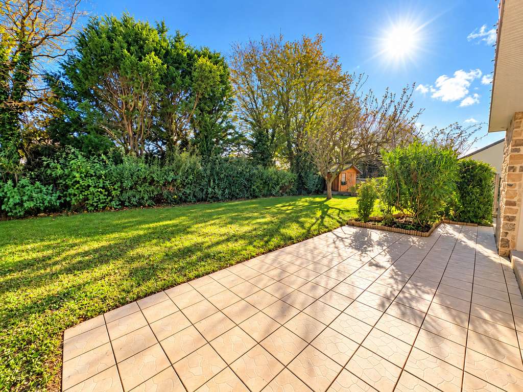 House Ploemeur