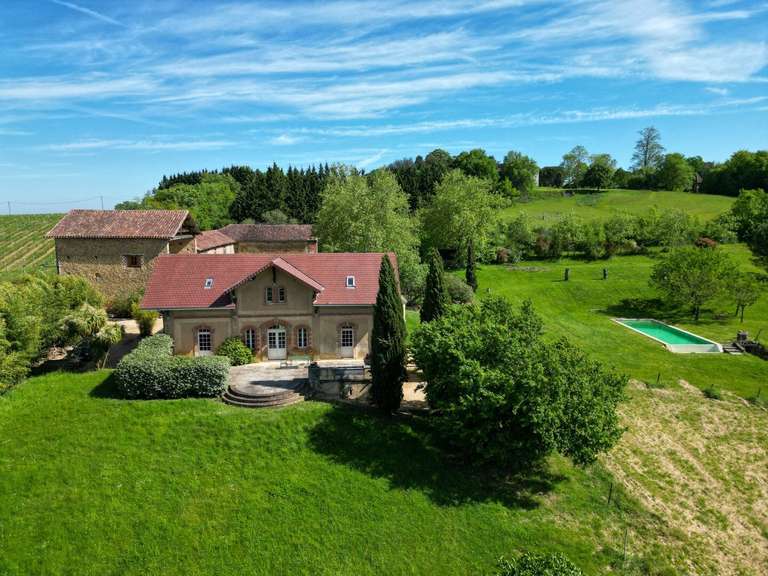 Maison Vic-Fezensac - 7 chambres - 645m²