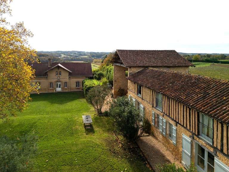 Maison Vic-Fezensac - 7 chambres - 645m²