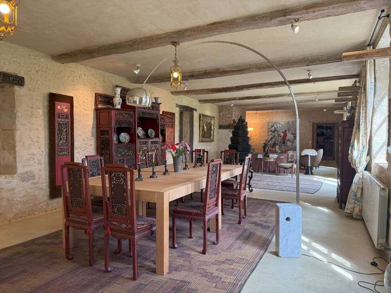 Maison Vic-Fezensac - 7 chambres - 645m²