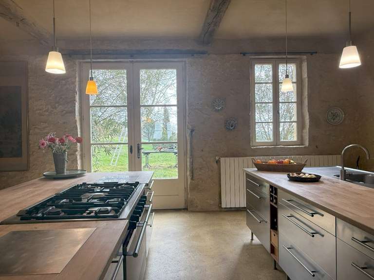 Maison Vic-Fezensac - 7 chambres - 645m²