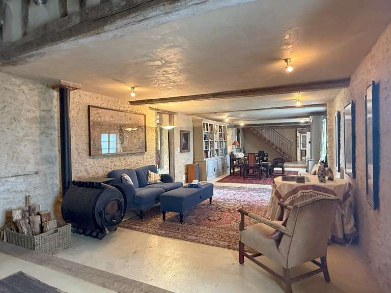 Maison Vic-Fezensac - 7 chambres - 645m²