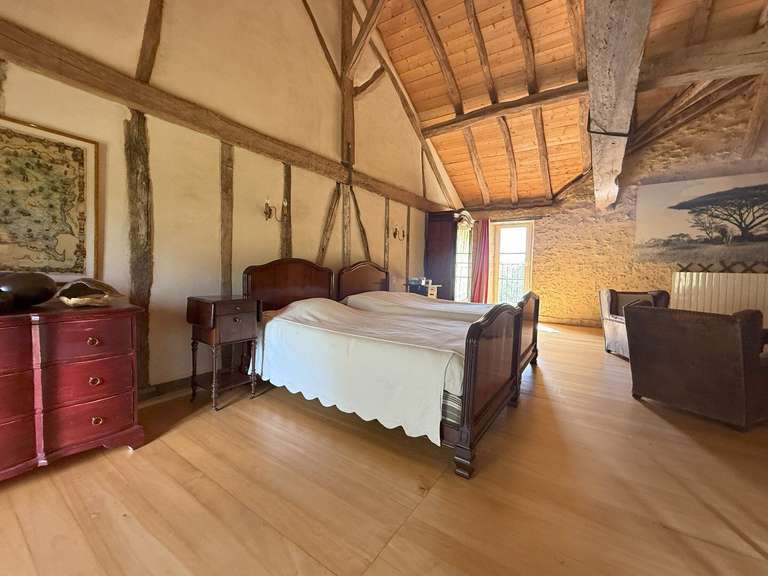Maison Vic-Fezensac - 7 chambres - 645m²