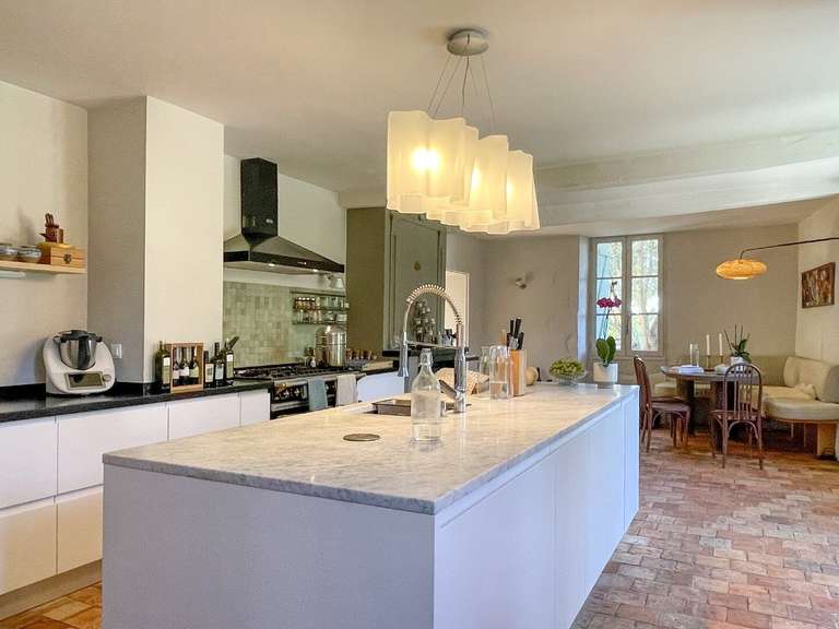 Maison Gondrin - 9 chambres - 669m²