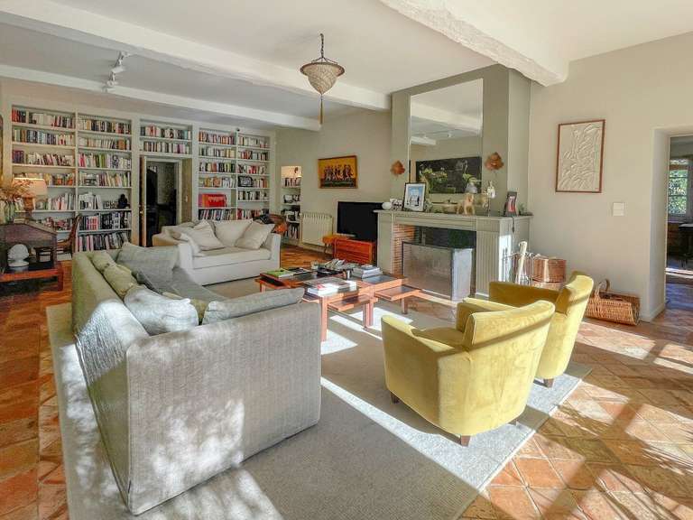 Maison Gondrin - 9 chambres - 669m²