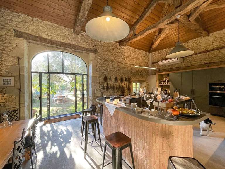 Maison Gondrin - 9 chambres - 669m²