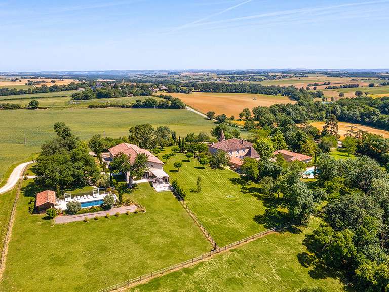 Maison Fleurance - 12 chambres - 998m²