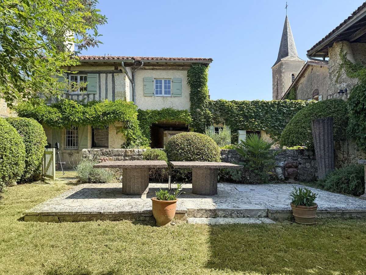 Maison Bazian