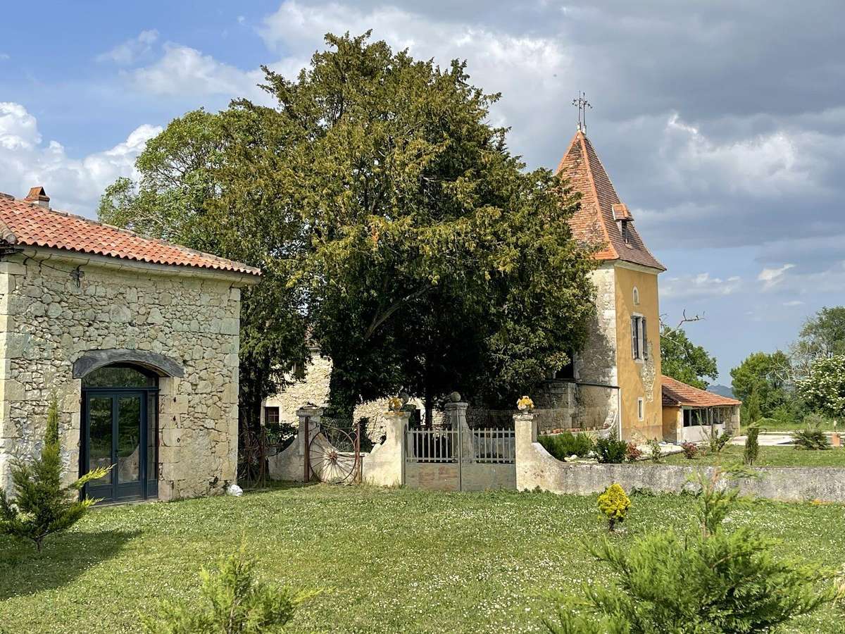 Maison Condom