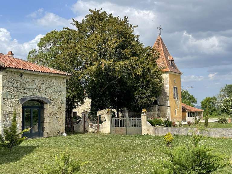 Maison Condom - 5 chambres - 247m²