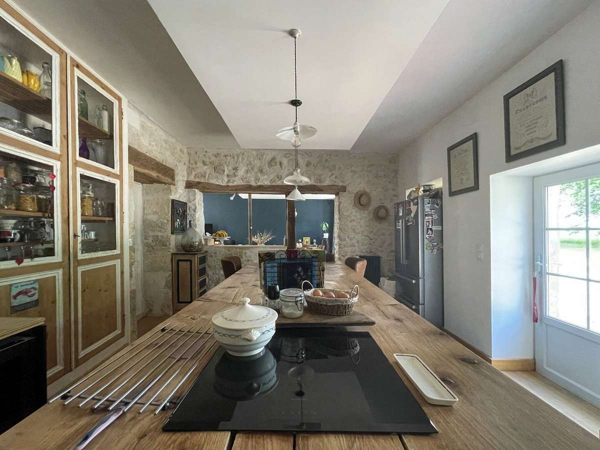 Maison Condom