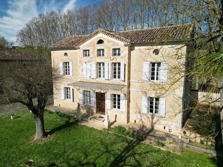 Maison Montestruc-sur-Gers - 7 chambres - 332m²