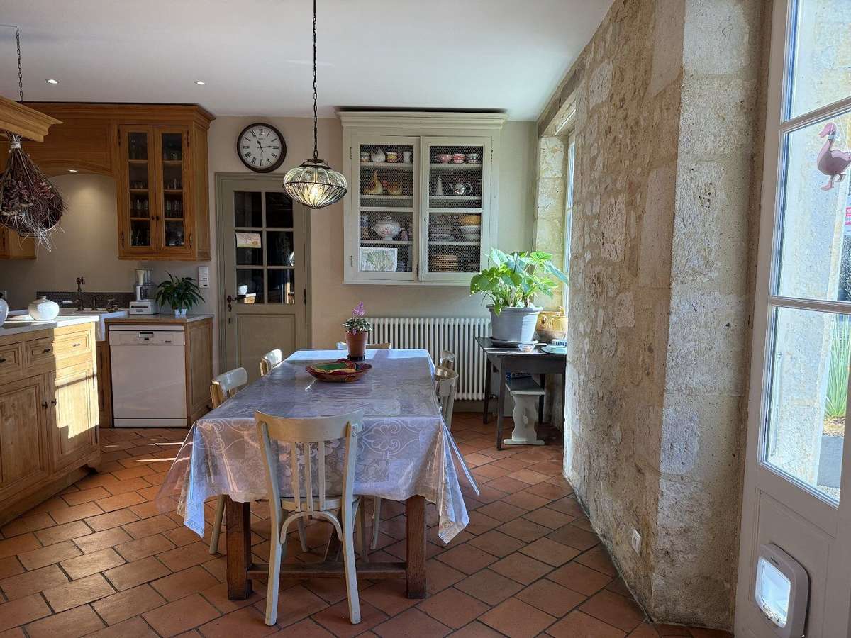 Maison Condom