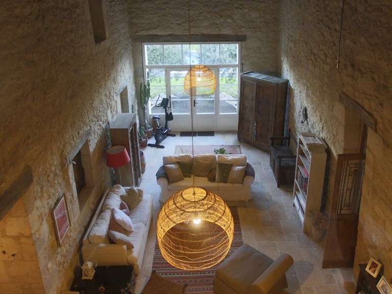 Maison Saint-Mézard - 5 chambres - 321m²