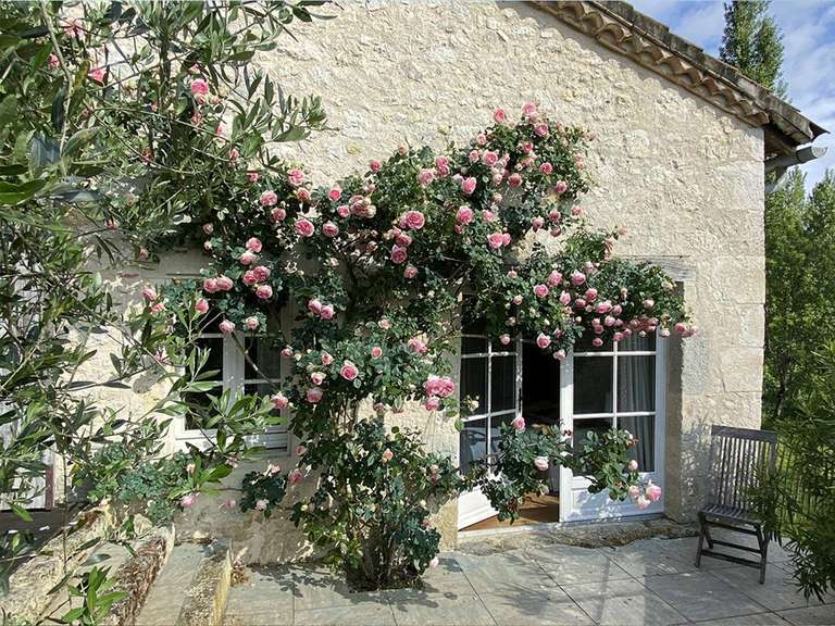 Maison Saint-Mézard - 5 chambres - 321m²