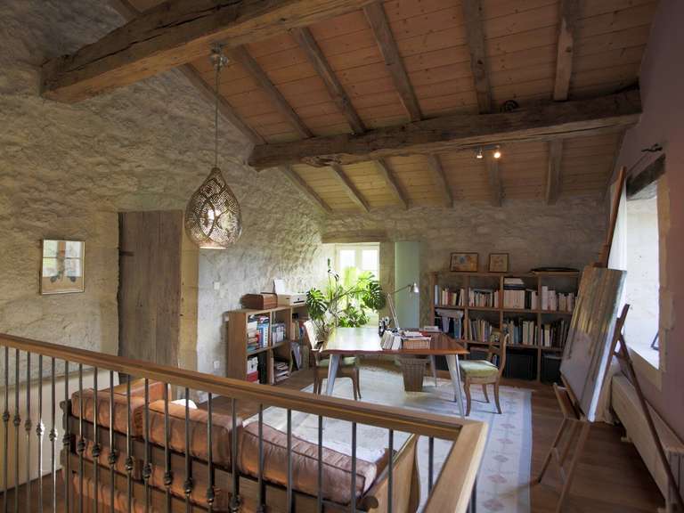 Maison Saint-Mézard - 5 chambres - 321m²