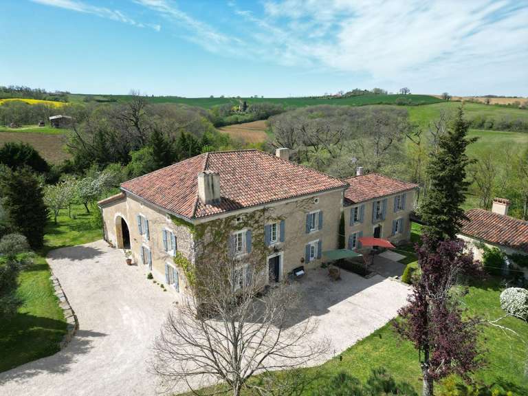 Maison Valence-sur-Baïse - 6 chambres - 430m²