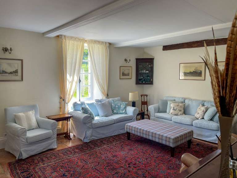 Maison Vic-Fezensac - 4 chambres - 331m²