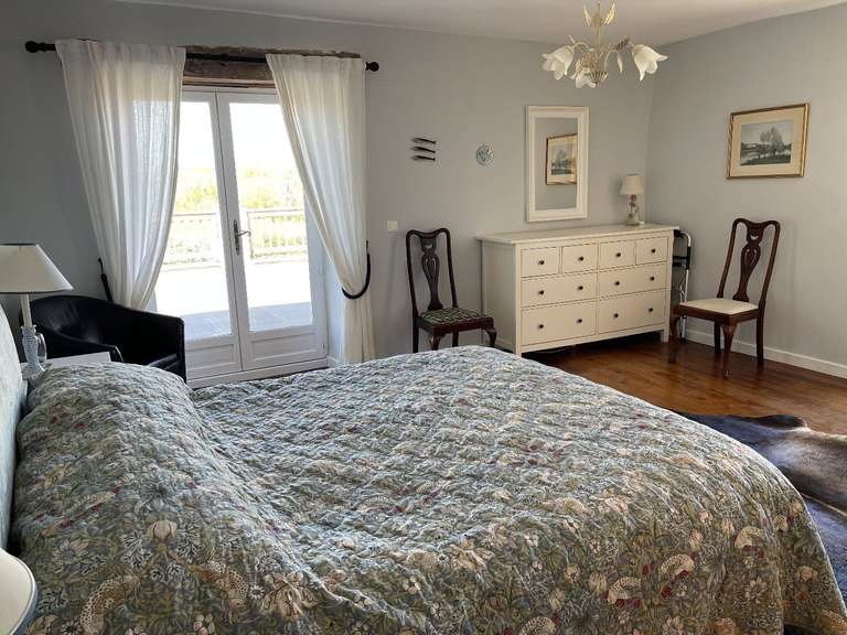 Maison Vic-Fezensac - 4 chambres - 331m²