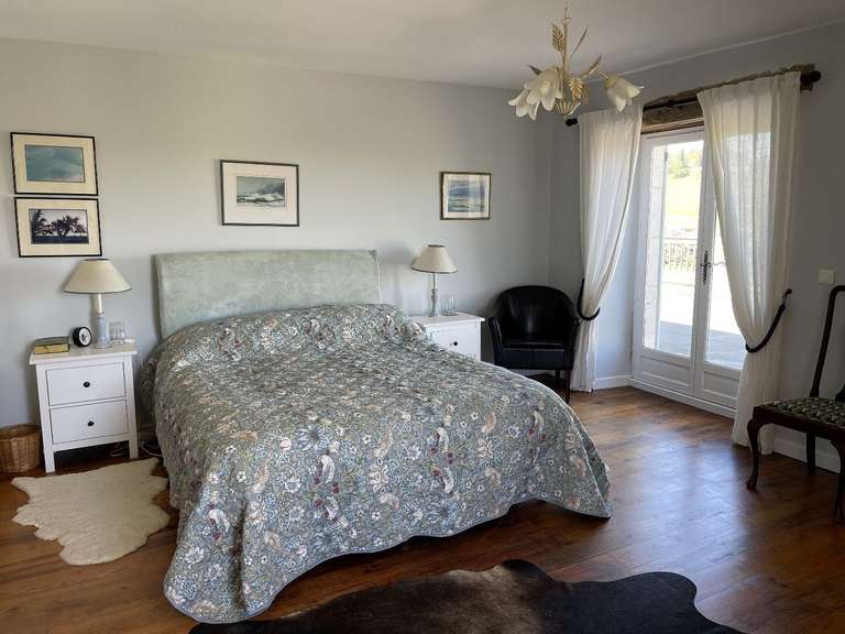 Maison Vic-Fezensac - 4 chambres - 331m²