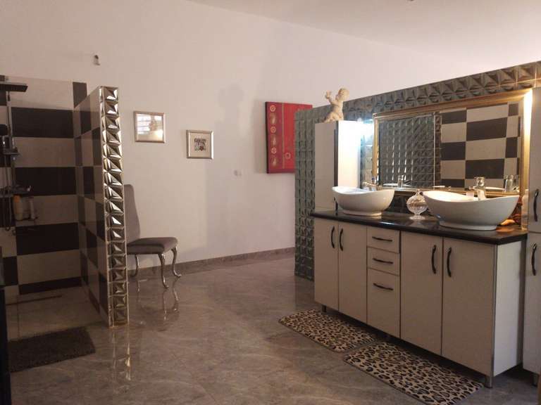 Maison Nguérigne - 3 chambres - 300m²