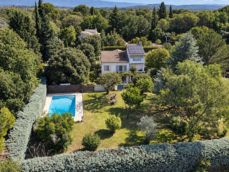Maison Pernes-les-Fontaines - 5 chambres - 235m²