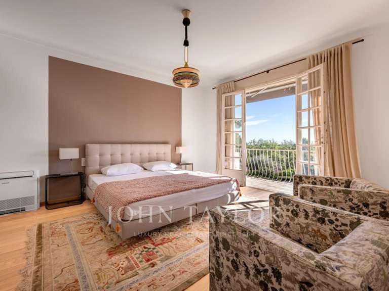Maison Valbonne - 5 chambres - 213m²
