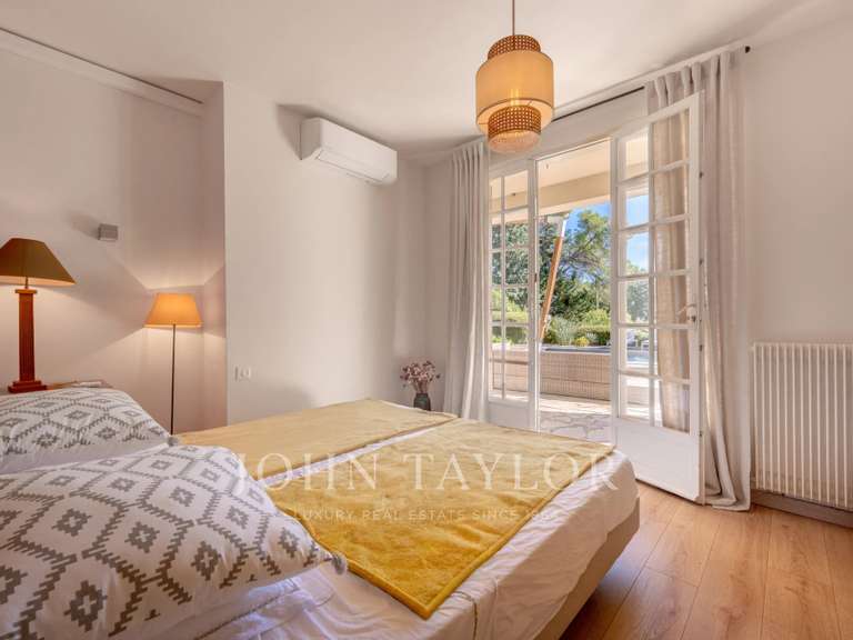 Maison Valbonne - 5 chambres - 213m²