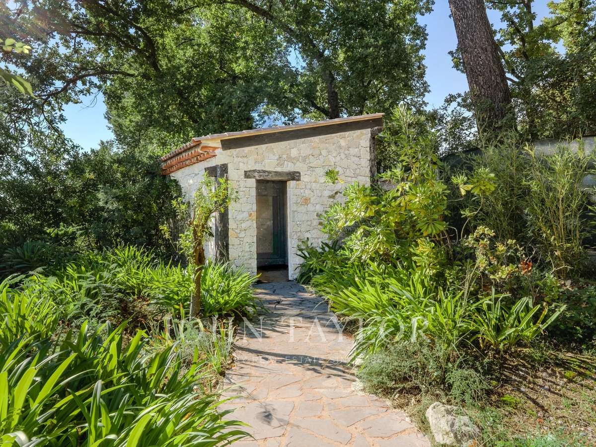 Maison Valbonne