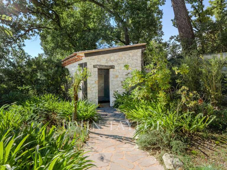Maison Valbonne - 5 chambres - 213m²