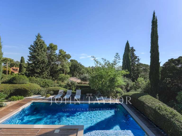 Maison Valbonne - 5 chambres - 213m²