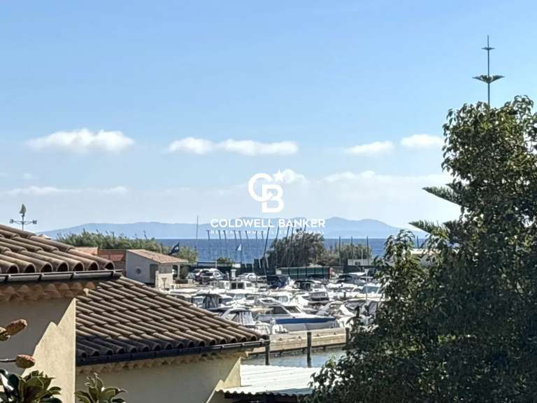 Maison La Londe-les-Maures - 4 chambres - 132m²
