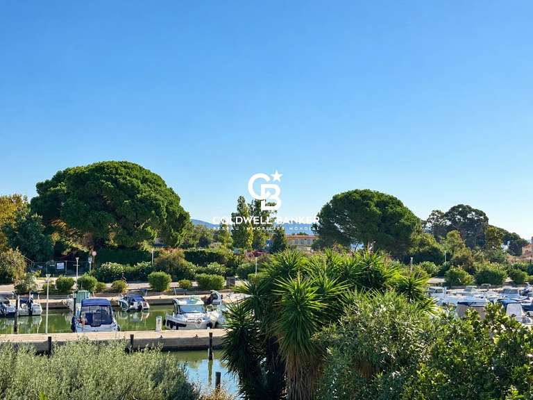 Maison La Londe-les-Maures - 4 chambres - 132m²
