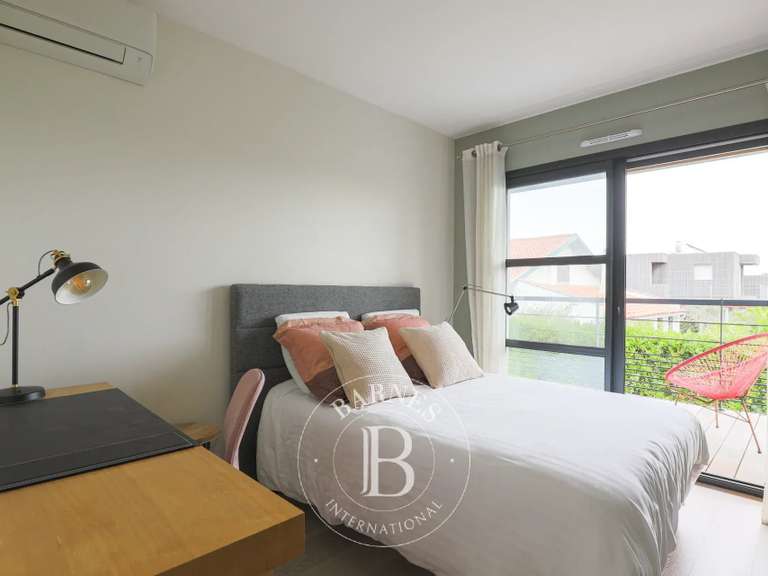 Maison Anglet - 5 chambres - 330m²