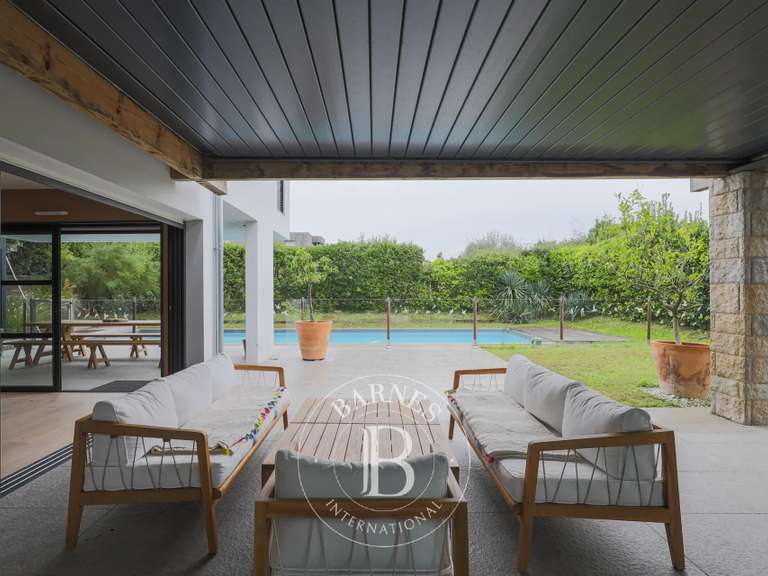 Maison Anglet - 5 chambres - 330m²