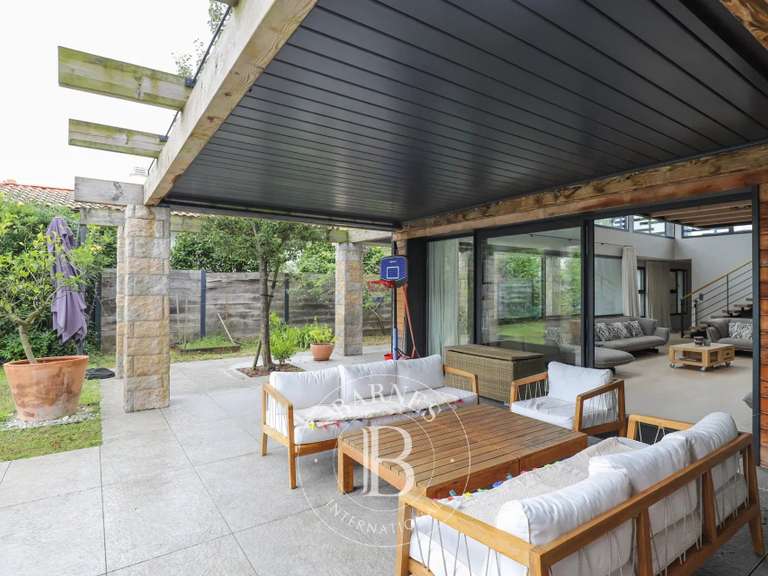Maison Anglet - 5 chambres - 330m²