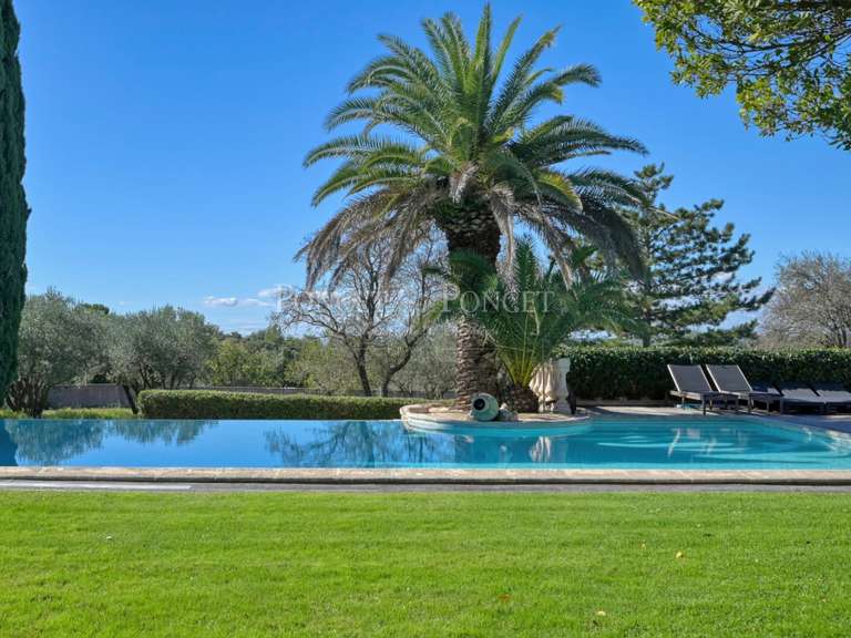 Maison Balaruc-le-Vieux - 3 chambres - 150m²