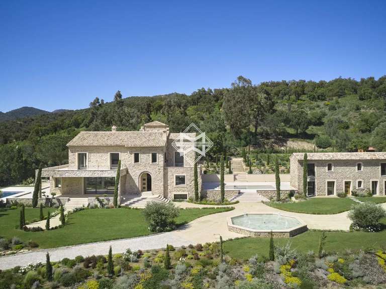 Maison Sainte-Maxime - 8 chambres - 510m²