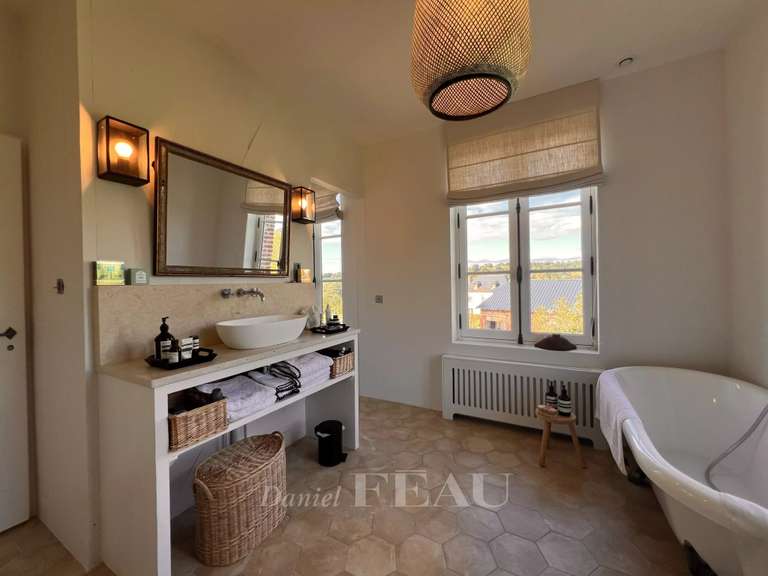 Maison Bonneville-la-Louvet - 5 chambres - 280m²