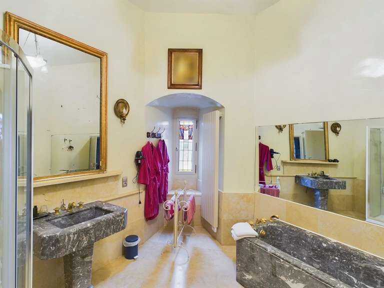 Maison Aubusson - 14 chambres - 1200m²