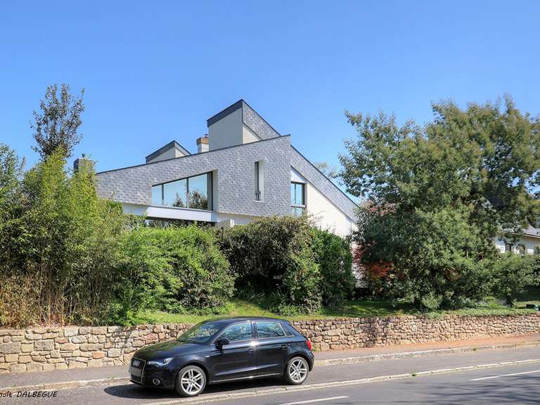 House Le Rheu - 6 bedrooms - 320m²